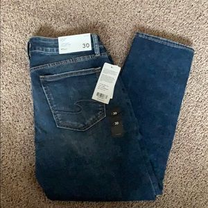 Silver Jeans Co. Elyse Slim Crop Mid Rise